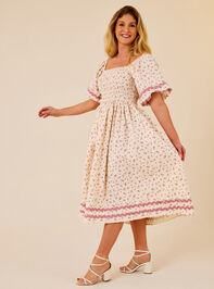 Zoey Floral Mama Dress Detail 4 - TULLABEE