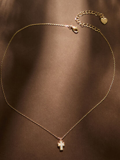 18K Gold Friend In Jesus Cross Necklace - TULLABEE