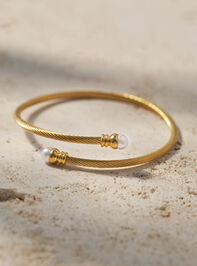 Stainless Steel Pearl Cuff Set Detail 3 - TULLABEE