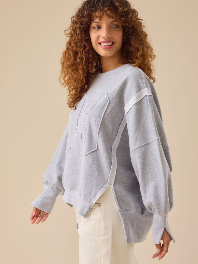 89 Varsity Mama Sweatshirt Detail 3 - TULLABEE