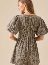 Evie Puff Sleeve Denim Romper Detail 4 - TULLABEE