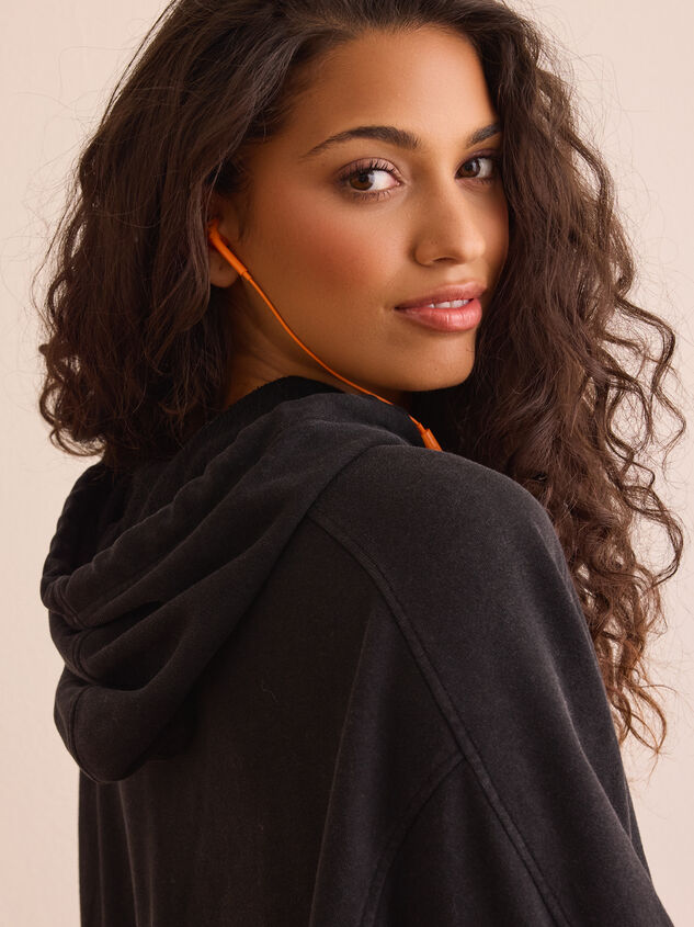 Daily Tempo Oversized Hoodie Detail 5 - TULLABEE