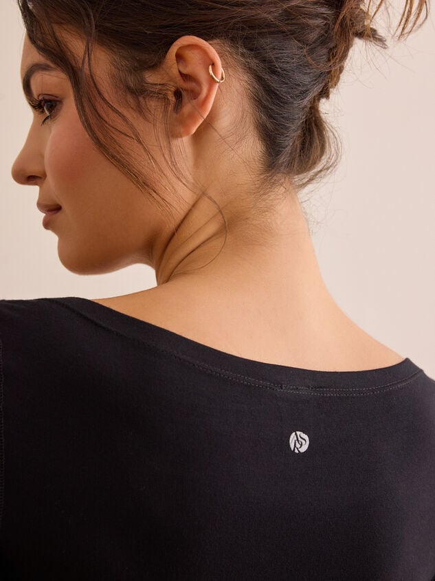 Studio Style Boat Neck Top Detail 6 - TULLABEE