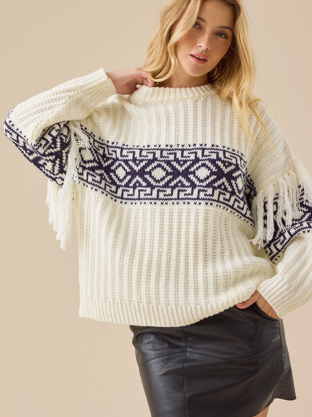 Anabella Oversized Fringe Pullover Detail 2 - TULLABEE