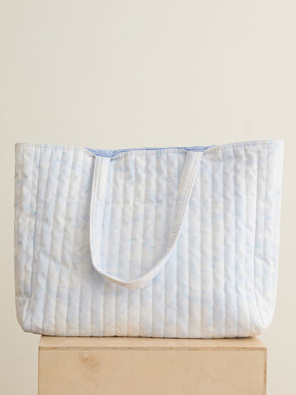 Camo Crew Large Tote - TULLABEE