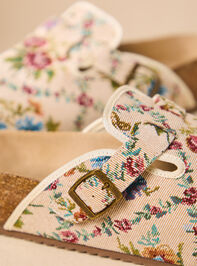 Lorenna Floral Tapestry Platform Clogs Detail 3 - TULLABEE
