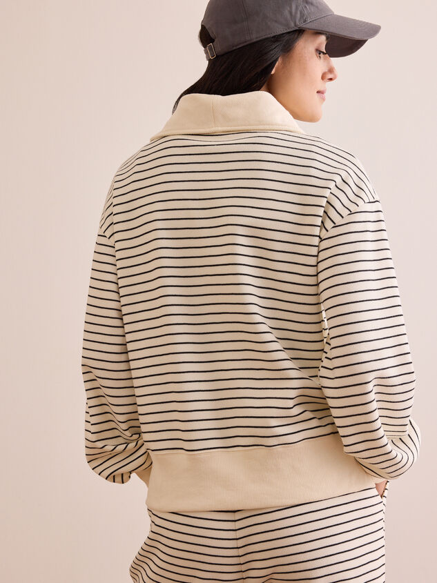 Stride Quarter Zip Pullover Detail 5 - TULLABEE