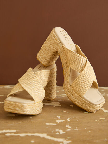 Caravan Wedges - TULLABEE