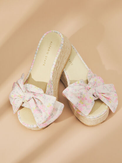 The Praciee Platform Sandal - TULLABEE