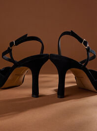 Kamra Suede Pump by Dolce Vita Detail 3 - TULLABEE