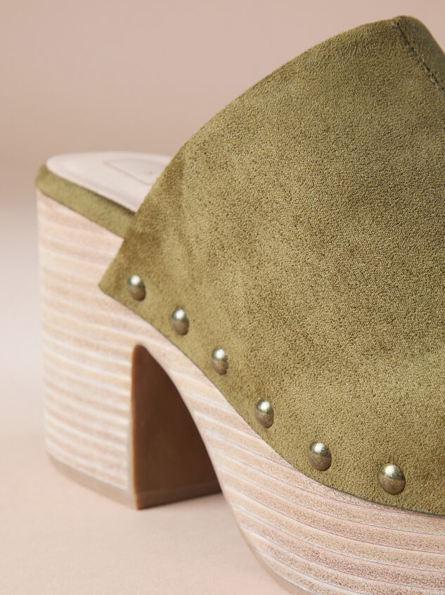 Gigi Platform Heels Detail 3 - TULLABEE