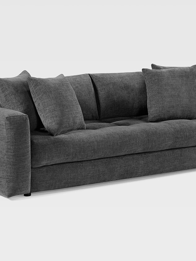 Harlow Sofa Detail 4 - TULLABEE