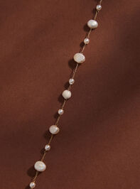 Dainty Pearl Stone Choker Necklace Detail 2 - TULLABEE