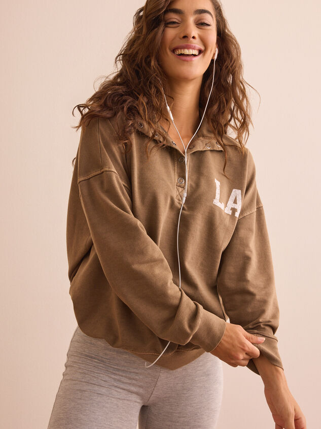 LA Quarter Snap Pullover Detail 3 - TULLABEE