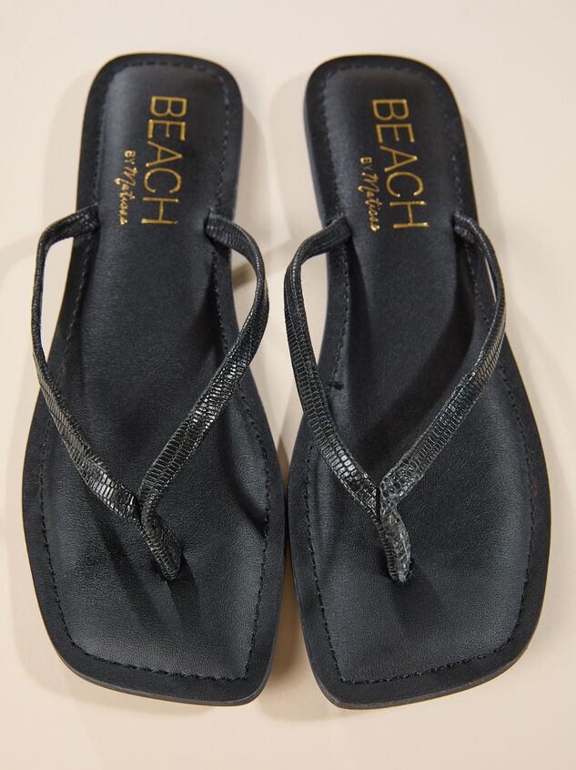 Bungalow Square Toe Flip Flop - TULLABEE