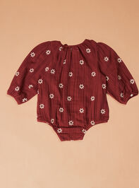 Hallie Embroidered Daisy Bubble by Mud Pie Detail 3 - TULLABEE