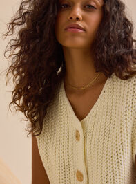 Nolan Cardigan Sweater Vest Detail 3 - TULLABEE