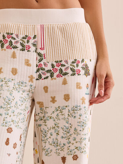 Christmas Patchwork Lounge Pants - TULLABEE