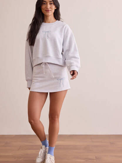 Embroidered Bow Pullover - TULLABEE