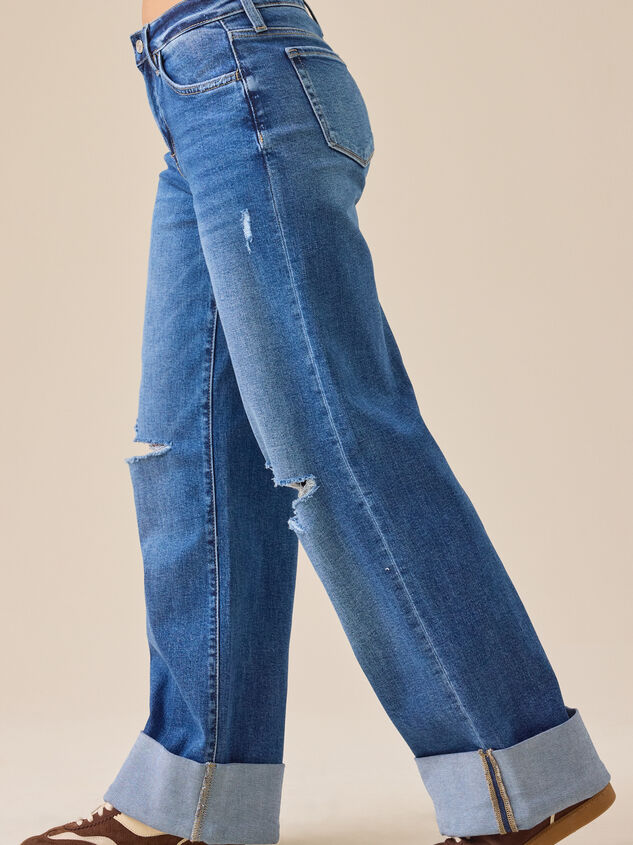 Amour High Rise Jean Detail 3 - TULLABEE