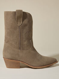 Nelly Suede Boot - TULLABEE