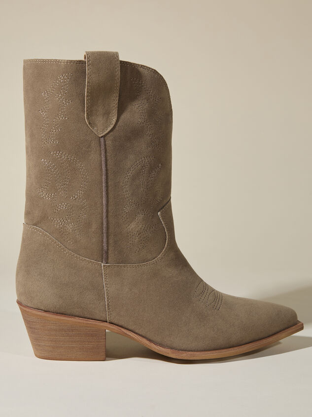 Nelly Suede Boot - TULLABEE