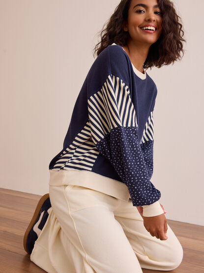 Wildflower Dream Knit Pullover - TULLABEE