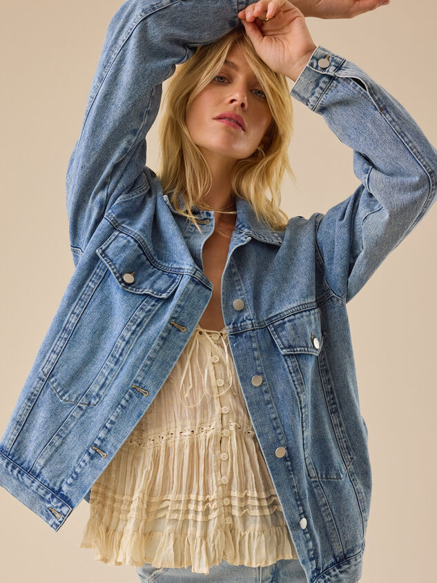 Scottie Denim Jacket Detail 6 - TULLABEE