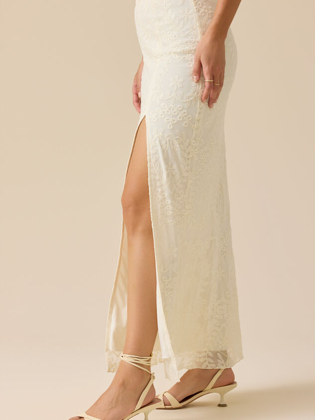 Adeline Lace Midi Skirt Detail 3 - TULLABEE