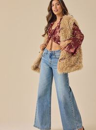 Tatia Faux Fur Vest Detail 3 - TULLABEE