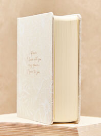 Hosanna Revival Prayer Journal - Cordova Theme Detail 5 - TULLABEE