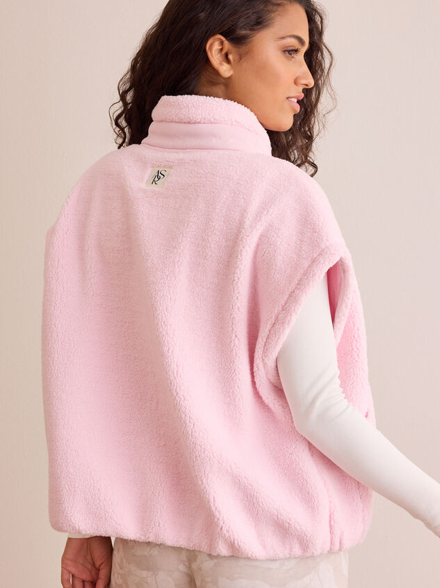 Summit Sherpa Button Vest Detail 5 - TULLABEE