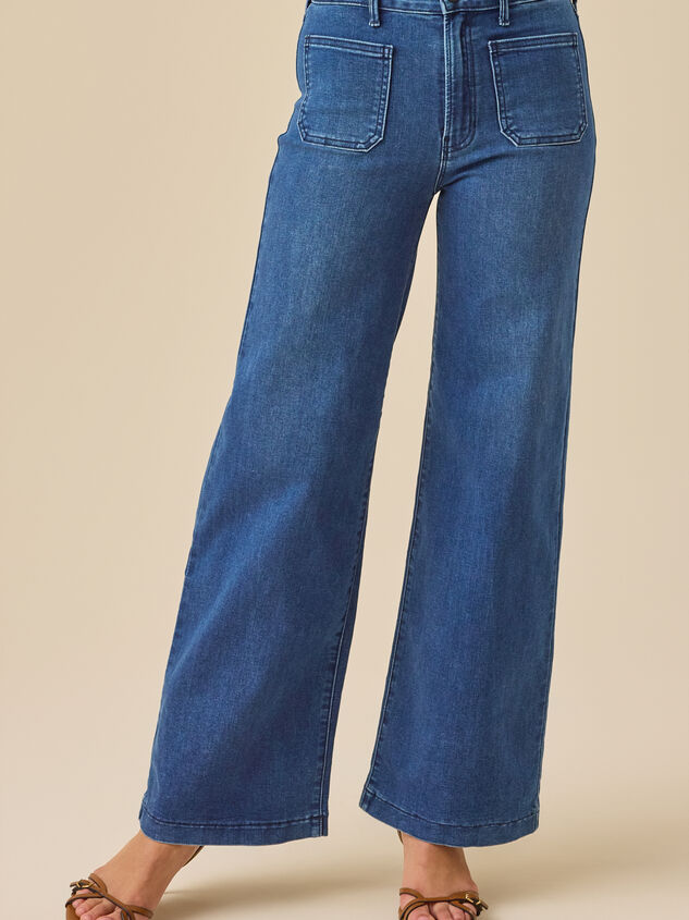 Braylee Straight Leg Jeans Detail 3 - TULLABEE