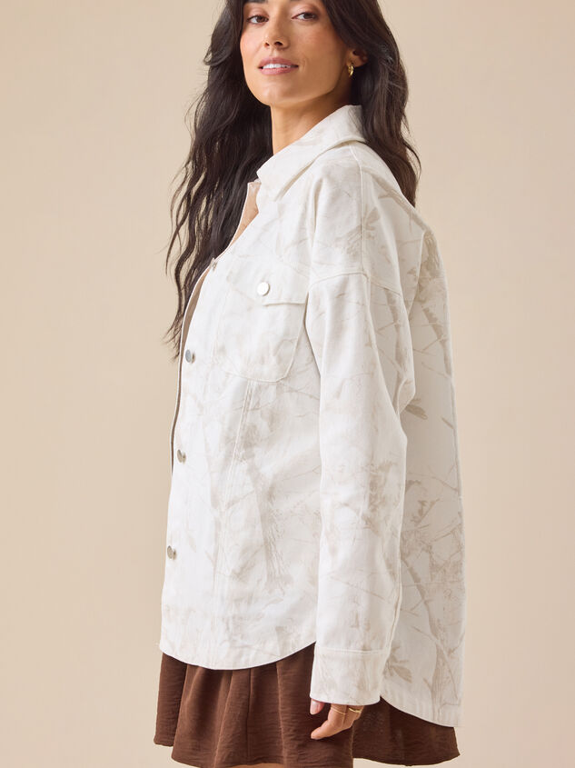 Suzie Camo Jacket Detail 4 - TULLABEE