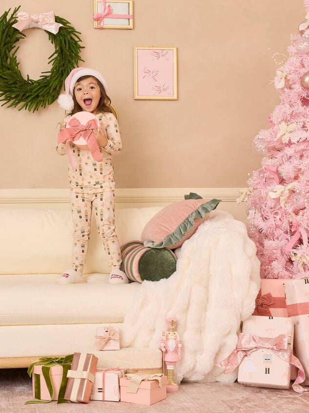 Sugarplum Dreams Lounge Set Detail 4 - TULLABEE