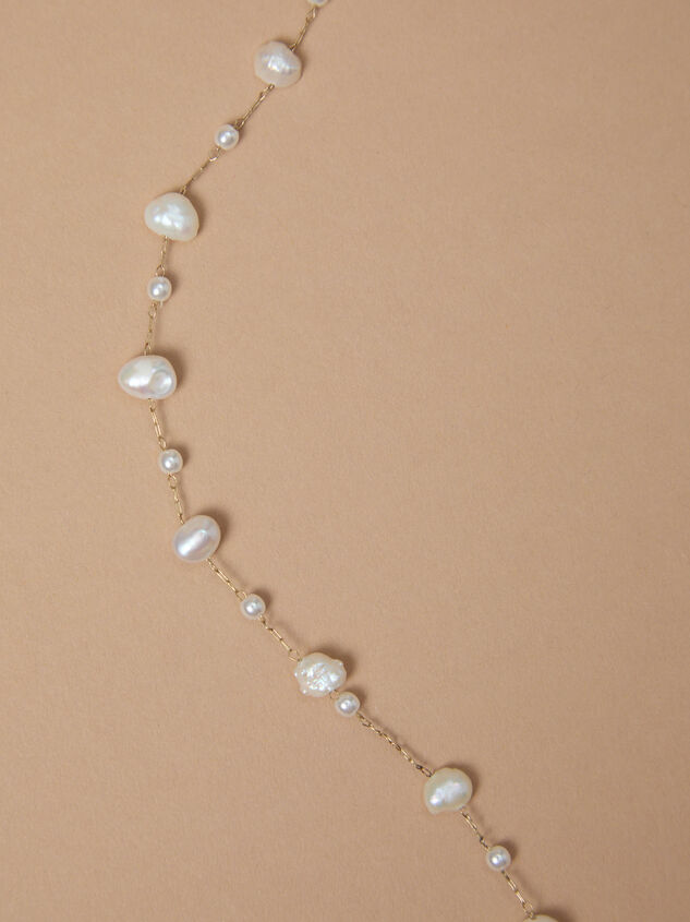 Dainty Pearl Stone Choker Necklace Detail 2 - TULLABEE