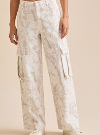 Makayla Camo Cargo Pants Detail 3 - TULLABEE