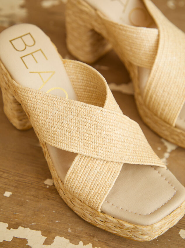 Caravan Wedges Detail 4 - TULLABEE