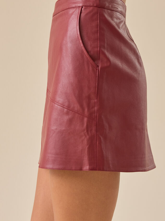 Madi Vegan Leather Mini Skirt Detail 4 - TULLABEE