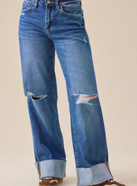 Amour High Rise Jean Detail 2 - TULLABEE