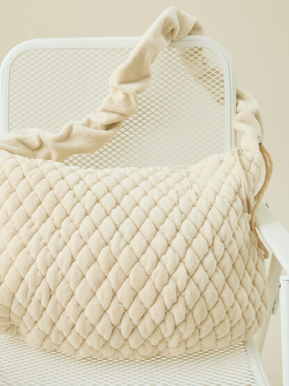 Velour Quilted Cary All Bag - TULLABEE
