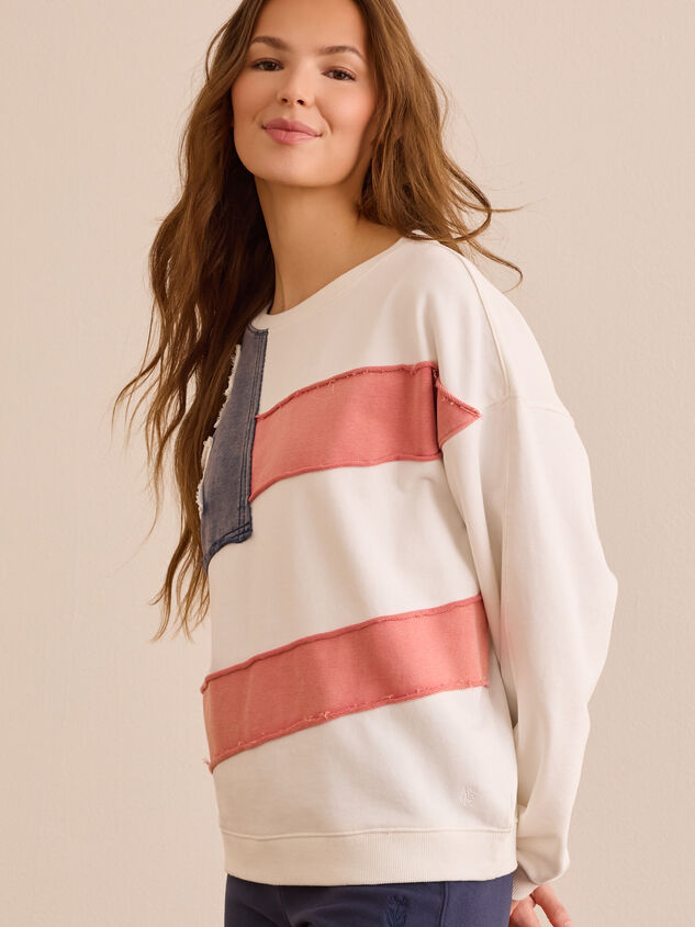 USA Flag Applique Pullover Detail 5 - TULLABEE