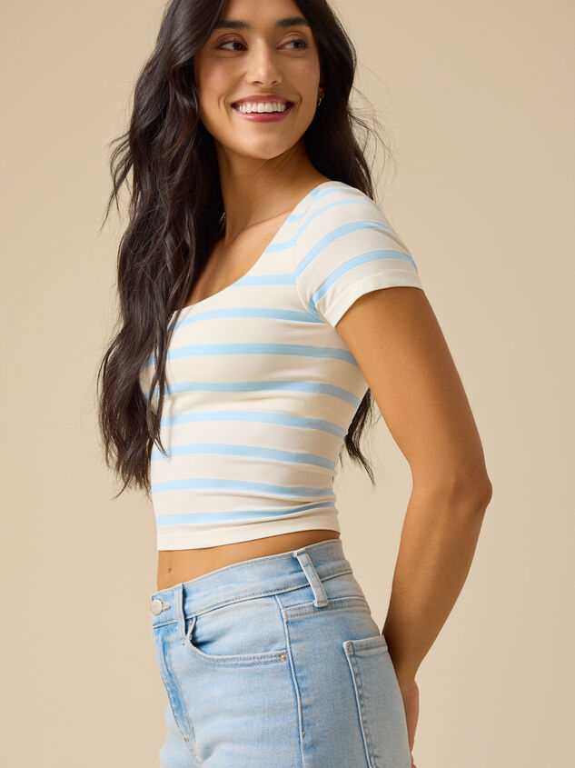 Natalie Seamless Striped Top Detail 2 - TULLABEE