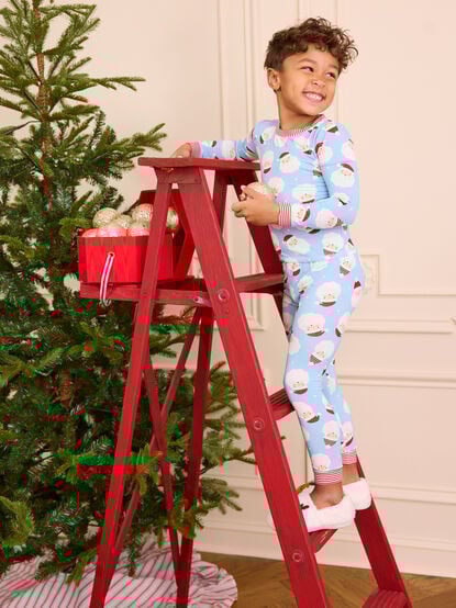 Santa Snuggles Lounge Set by Mudpie - TULLABEE