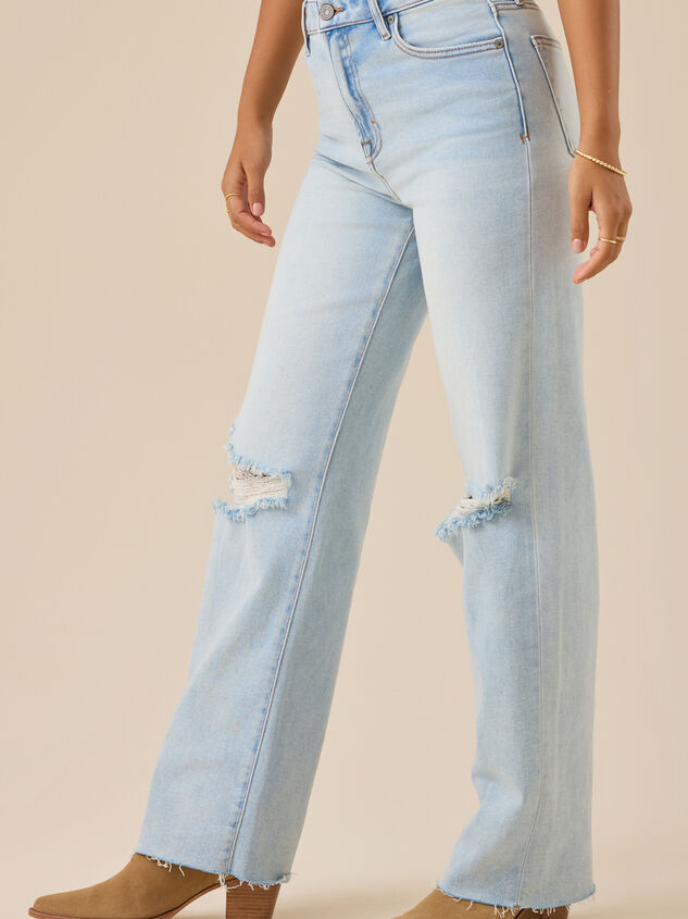Grae Mid-Rise Distressed Jeans Detail 4 - TULLABEE