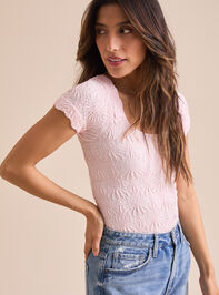 Blaire Short Sleeve Seamless Floral Tee Detail 4 - TULLABEE