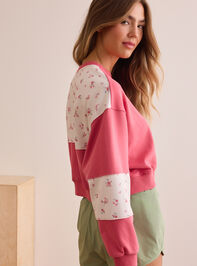 Floral Finds Stitched Pullover Detail 4 - TULLABEE