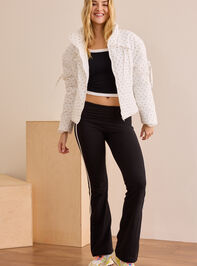 Spot on Puffer Jacket Detail 2 - TULLABEE