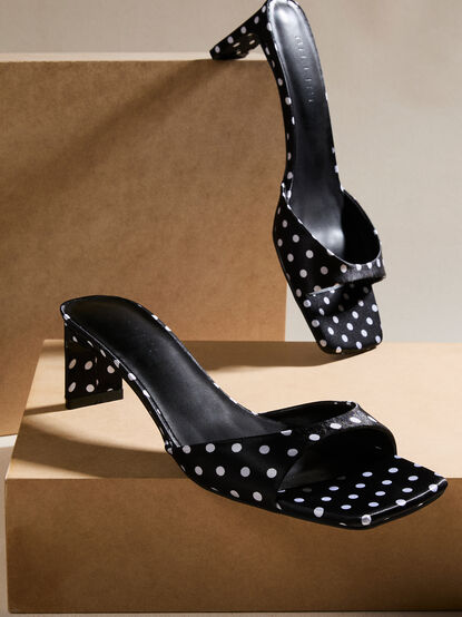Delilah Kitten Heels - TULLABEE