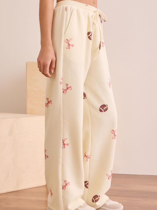 Kickoff Wide Leg Pant Detail 4 - TULLABEE